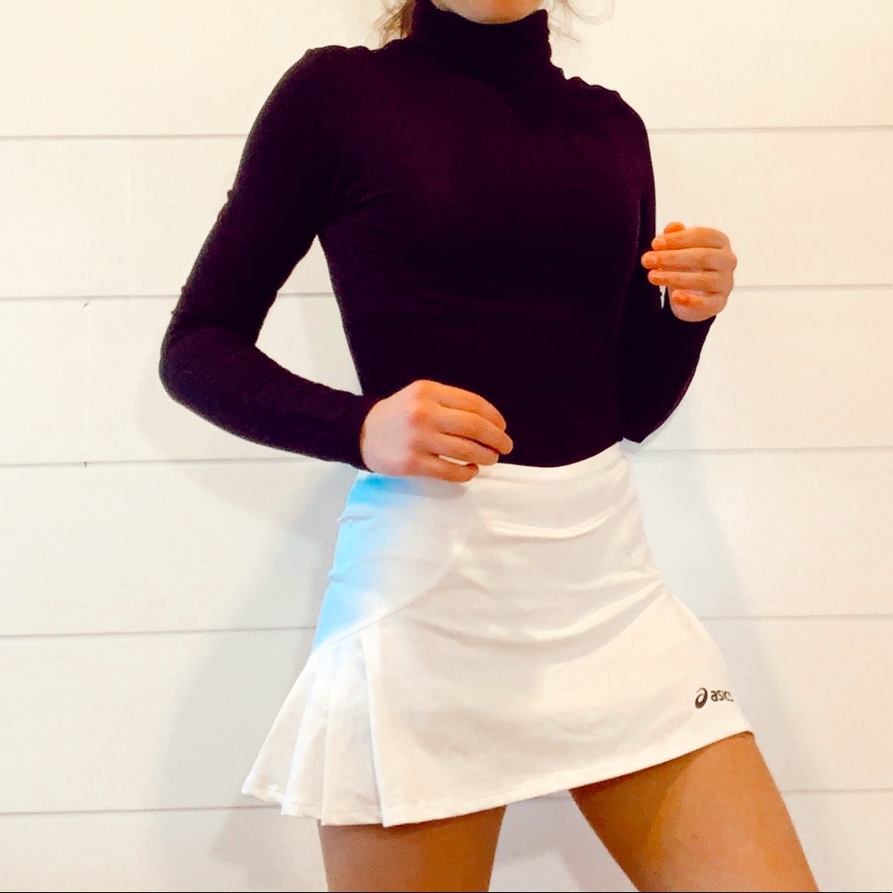 white pleated tennis skirt